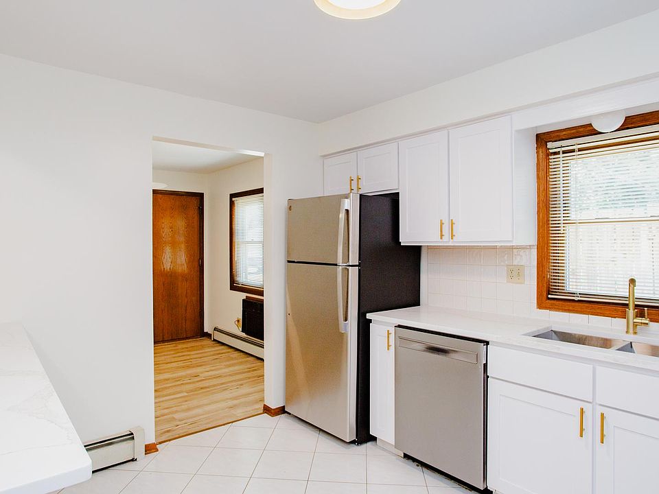 1st image of 6565 W Belmont Ave APT 104