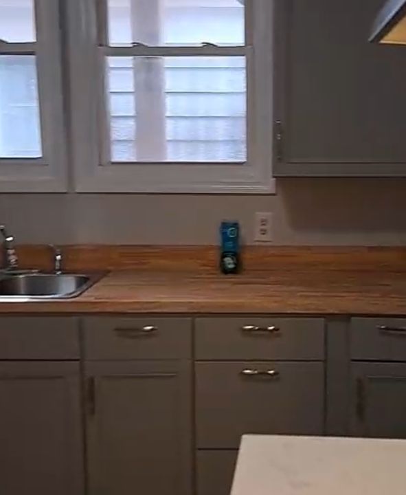 1st image of 425 Manning Blvd #1