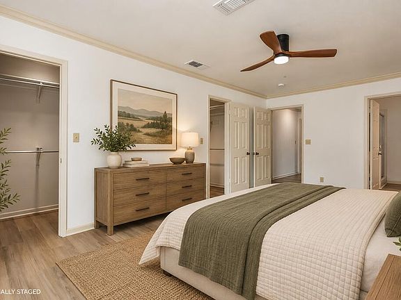 5th image of 2611 Eisenhauer Rd APT 1103