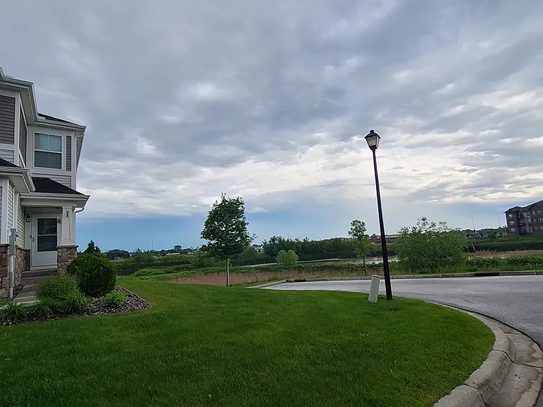 7254 Yellowstone Ct N — Photo 35