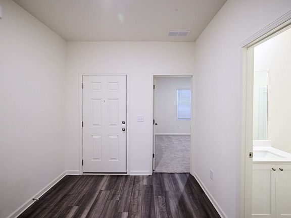 3rd image of 2328 Argento Cir