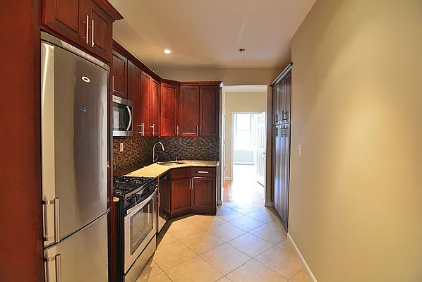 Rented by Hagstrom Management Inc | media 3