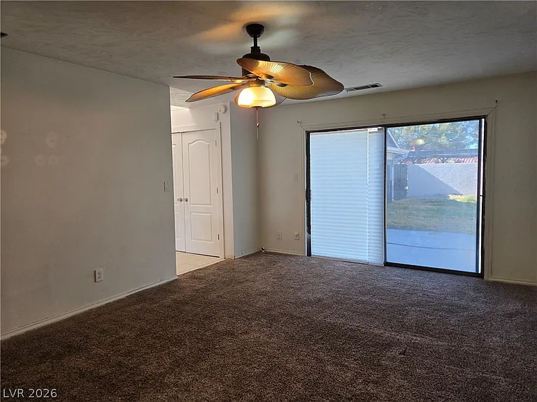 5945 N El Capitan Way — Photo 18