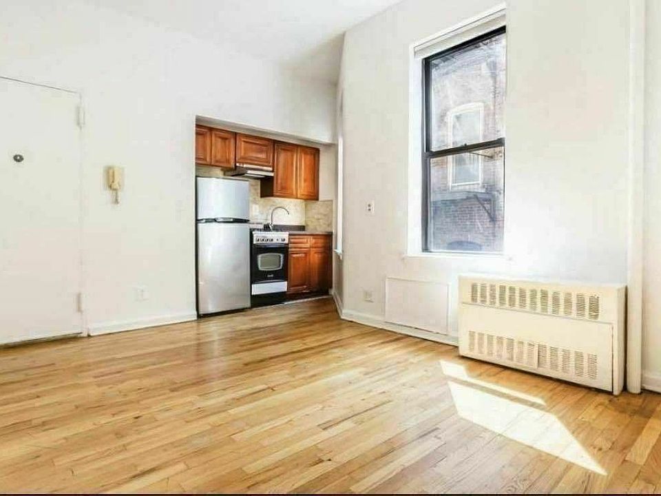 1st image of 203 W 91st St #1CC