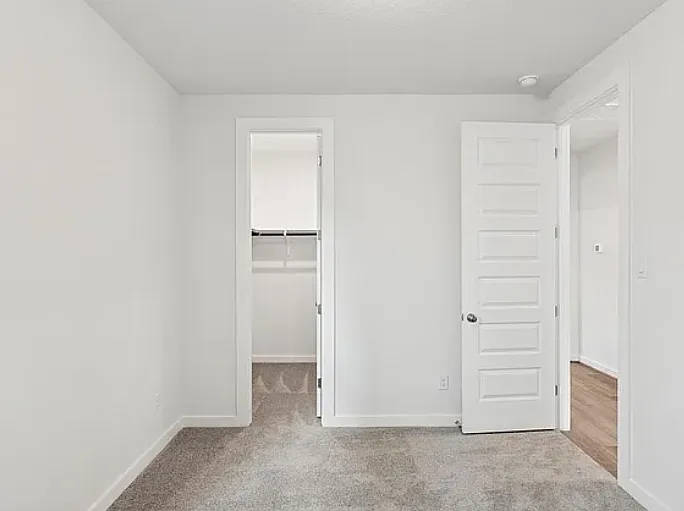 College Square Dr — Photo 4
