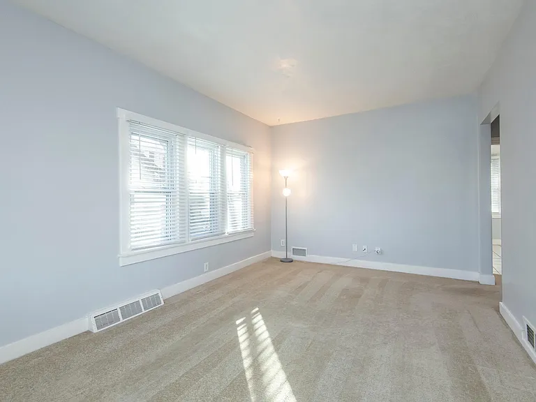 2615 N Wauwatosa Ave #1 — Photo 8