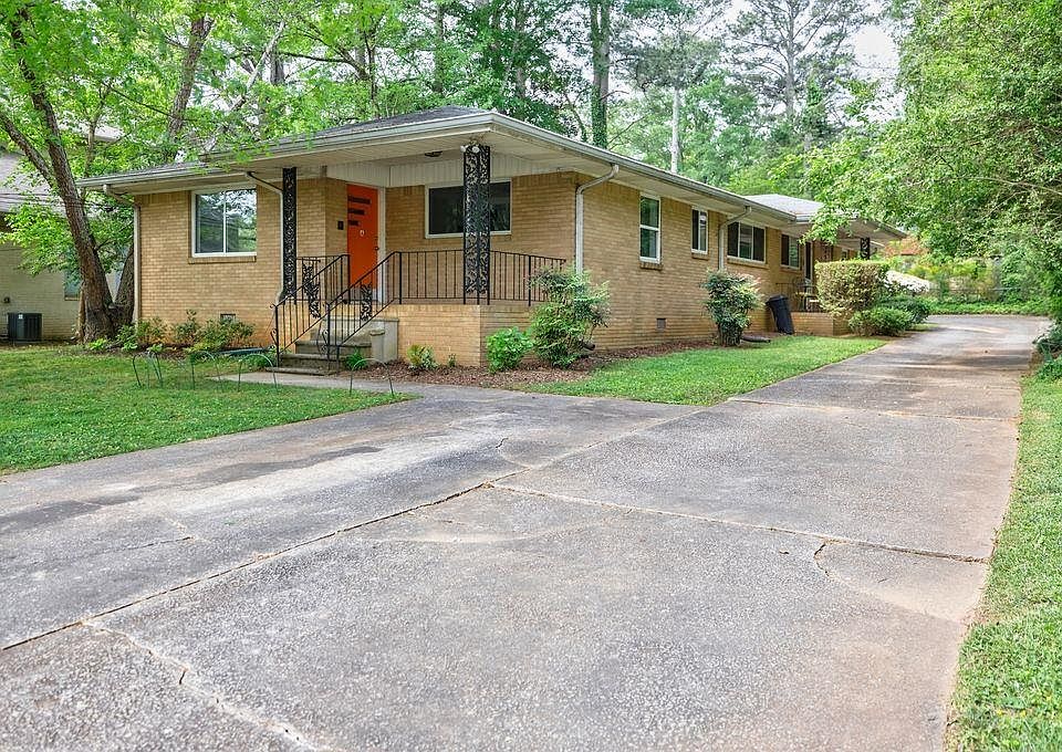 1st image of 119 Driftwood Pl Unit A