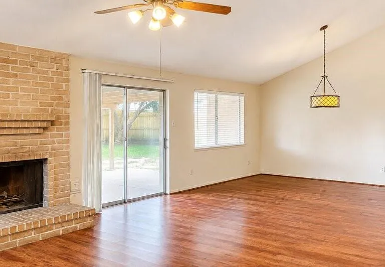 15343 Mondrian Dr — Photo 2