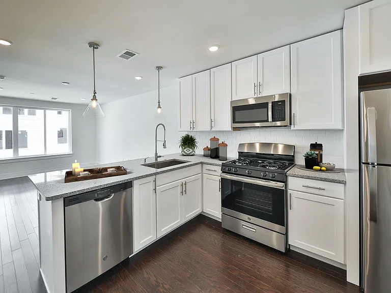 2602 Emerald St #3 — Photo 1
