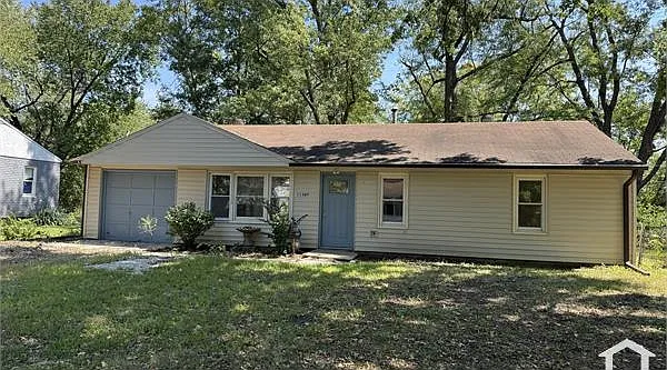 3 bed, 912 sqft, $1,750 — Photo 1