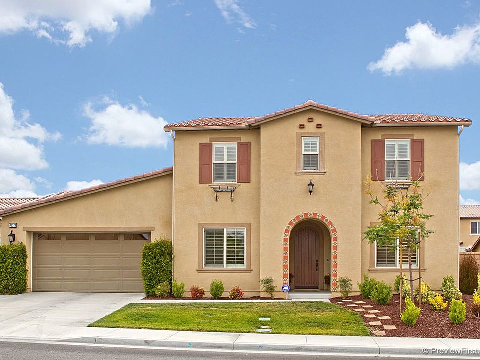 1st image of 42528 Grandcolas Dr