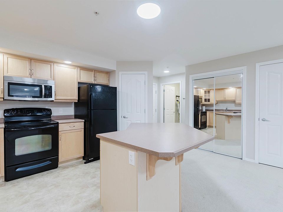 1st image of 1320 Rutherford Rd SW #204