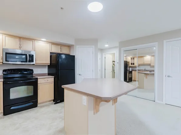 1320 Rutherford Rd SW #204, Edmonton, AB T6W 0B6