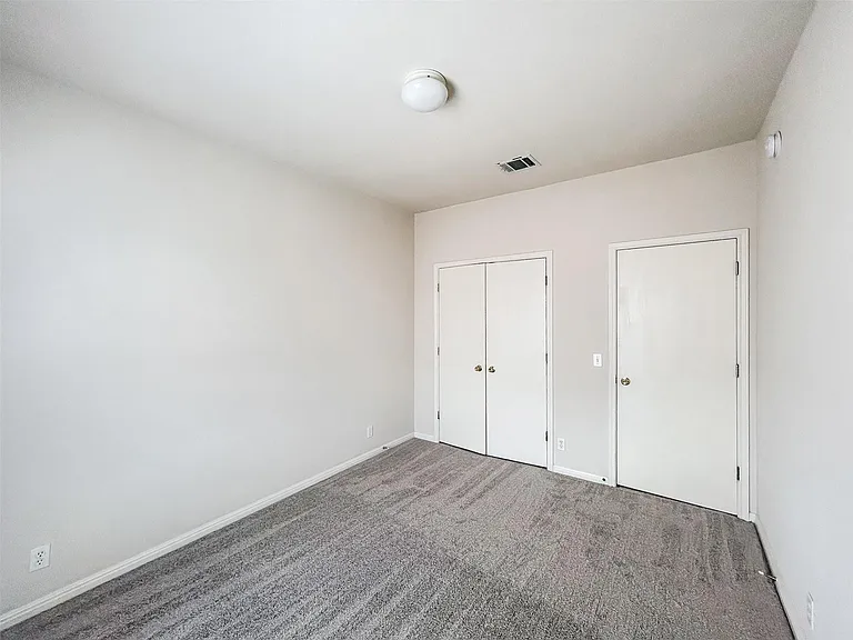 4712 Lake Champlain Ln — Photo 23