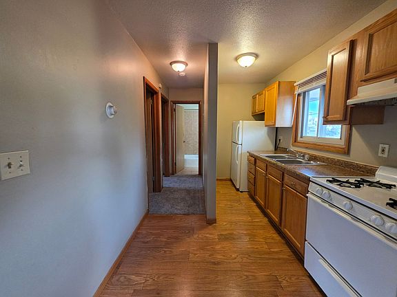 3rd image of 7700 Bloomington Ave S APT 8