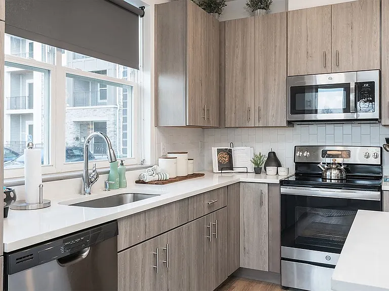 One30 at Stonegate — Photo 6