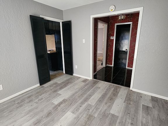 5th image of 4930 Goldeneye Dr