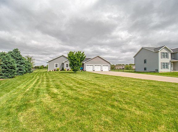 4th image of 202 Marsh Hawk Dr