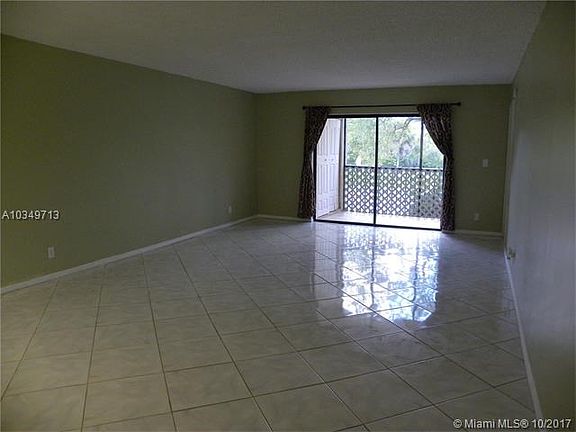 3rd image of 2019 Coral Ridge Dr #S202