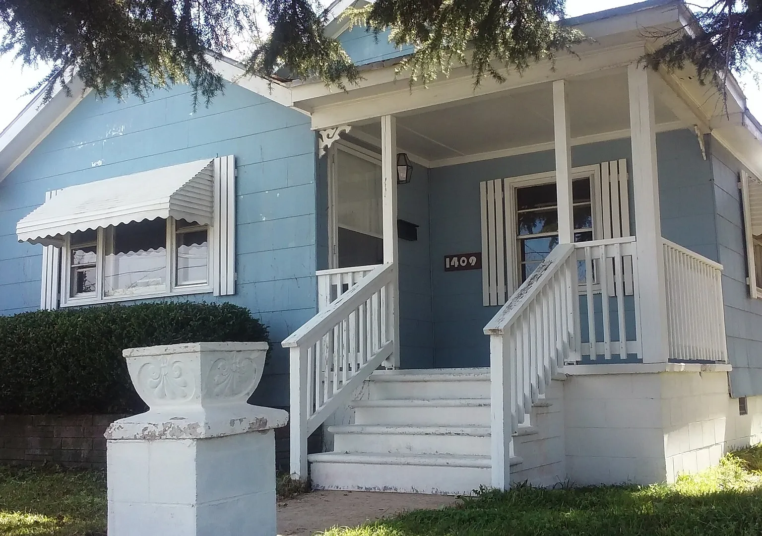 Promise Land North -- Charming 3 bedroom home in heart of Historic Walking District Downtown More... — Photo 1