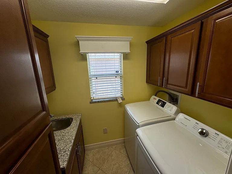 2272 Vassar Ln — Photo 14
