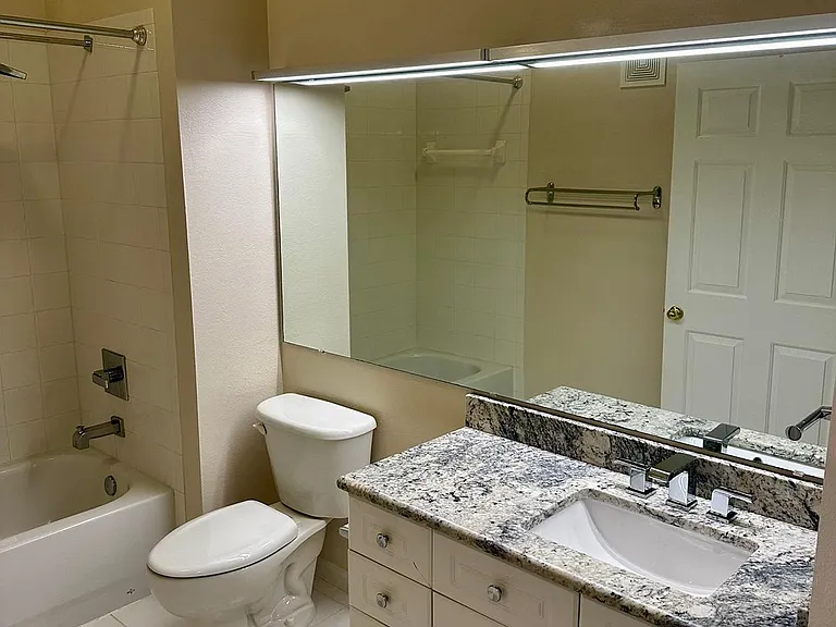 229 Longview Ave #5301 — Photo 16