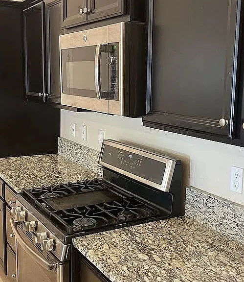 2316 N Divisadero St — Photo 12