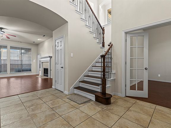 2nd image of 8302 Munich Dr