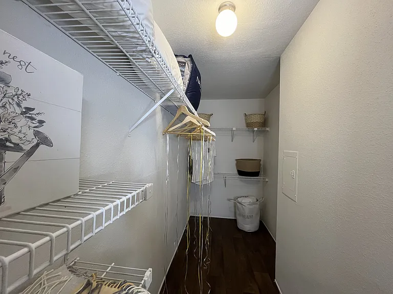 The Park @ Live Oak Apartments — Photo 33
