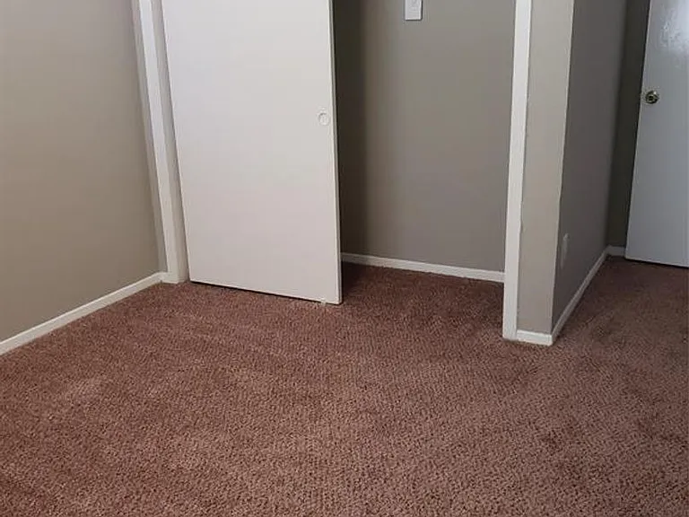 17010 Pastoria Dr — Photo 17