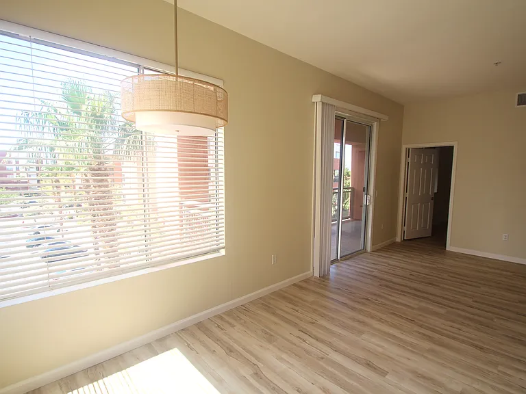 15 E Agate Ave #408 — Photo 4
