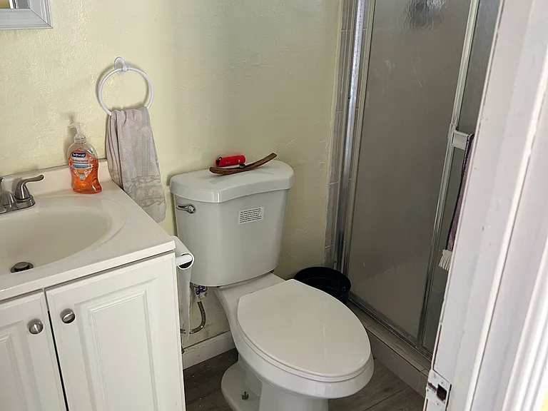 1019 Mission Ct #C — Photo 2
