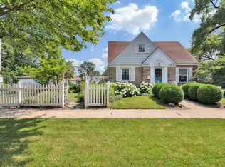 1501 Bristol Ave, Westchester, IL 60154