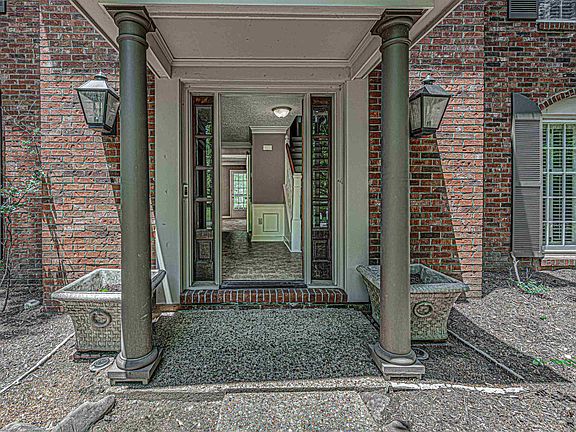 2nd image of 2409 Windy Oaks Dr