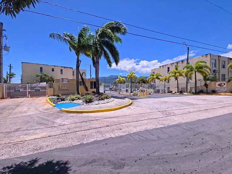 333 Miradores Del Yunque #333 — Photo 2