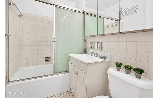 Rented by Douglas Elliman | media 5