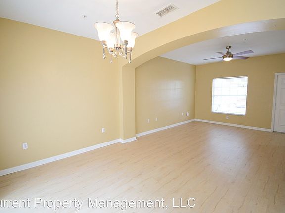 5th image of 3258 Tamara Dr APT 4