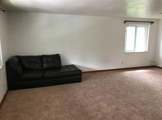 2260 Dellrose St #2, Pittsburgh, PA 15210