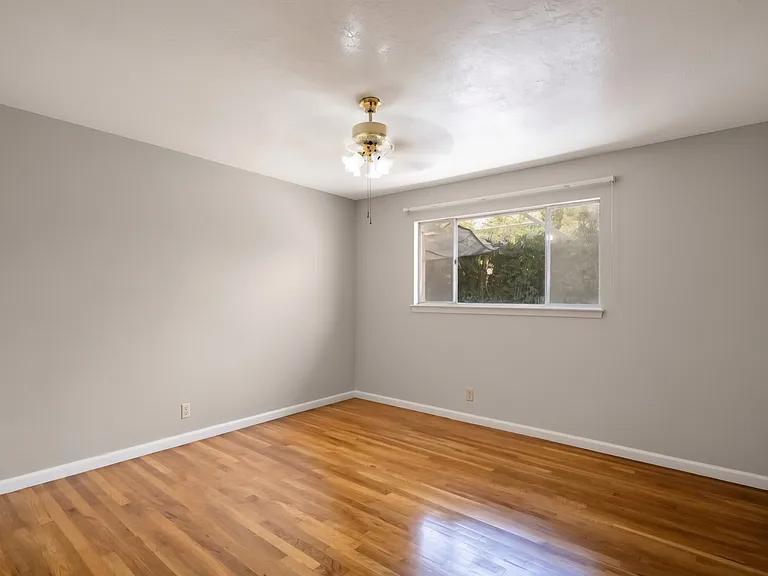 3127 Polk Ave — Photo 8