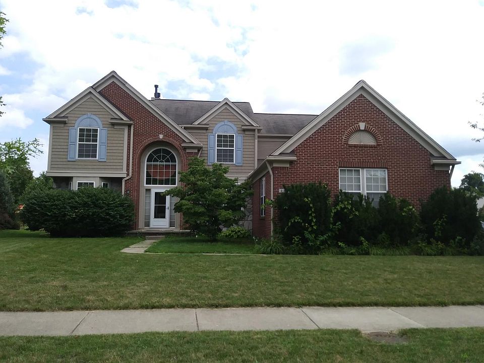 1st image of 8009 Pebblestone Dr