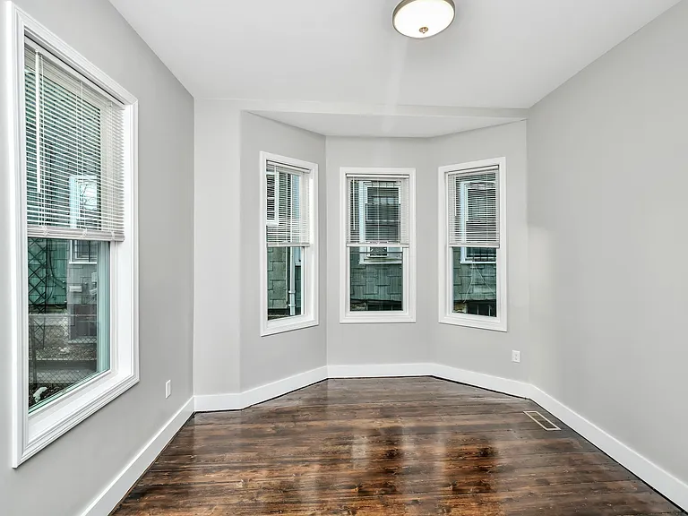63 Clifford St #1 — Photo 15