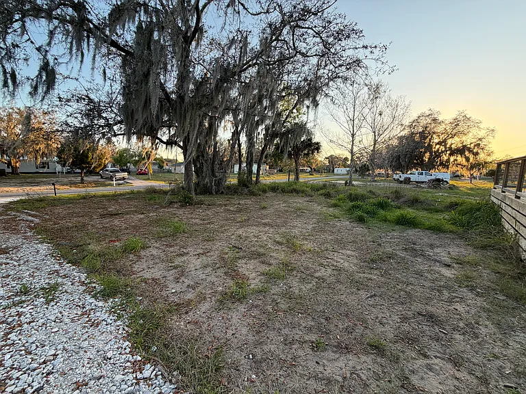 32 Lone Pine Ct — Photo 16