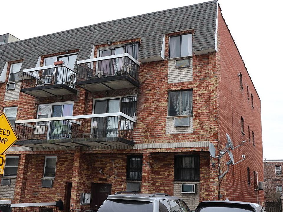 2nd image of 3267 35th St APT 2
