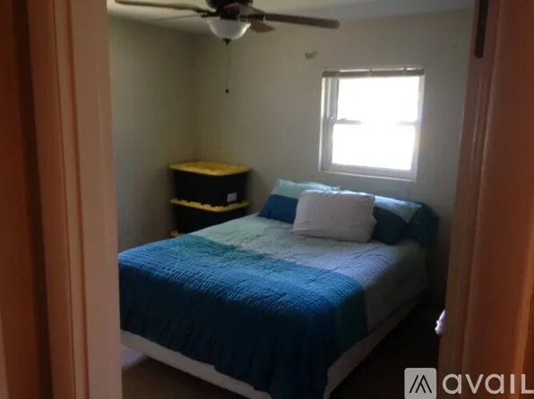 19 Azalea Dr, Mary Esther, FL 32569