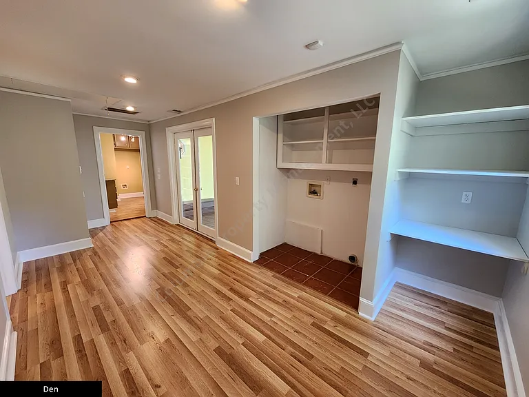 617 Muller Ave — Photo 14