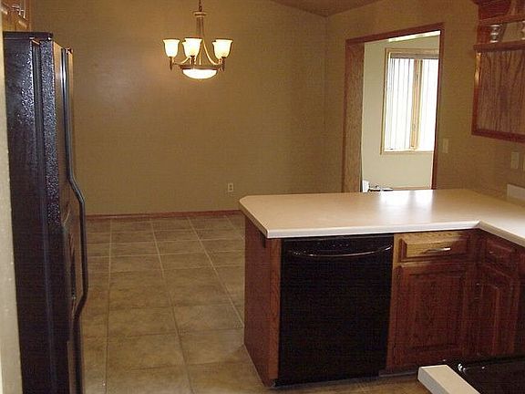 4th image of 5026 Scottie Ct
