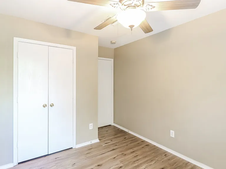 1456 Pine Ln — Photo 13