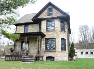 325-327 W Main St, Port Washington, WI 53074