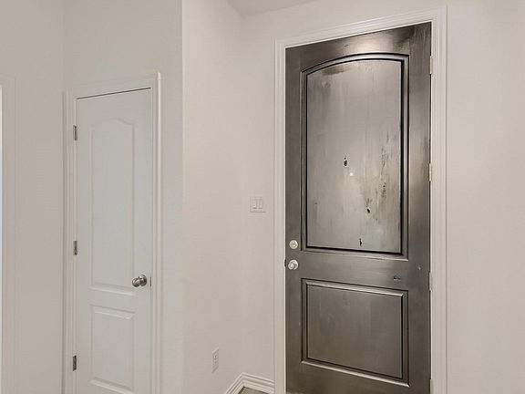 4th image of 1014 Ridge Runner Dr