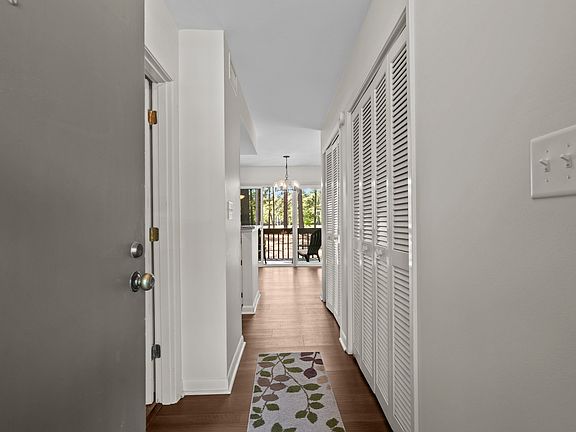 5th image of 10 Pine Tree Rd Unit 108